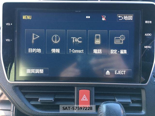 Toyota NOAH 2017-07 8562971-11