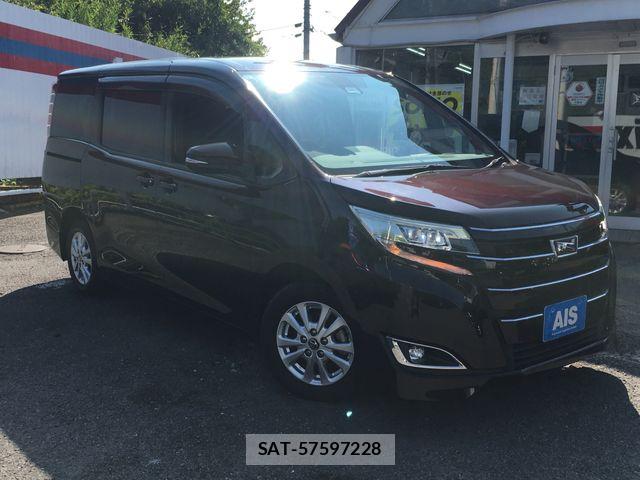 Toyota NOAH 2017-07 8562971-4