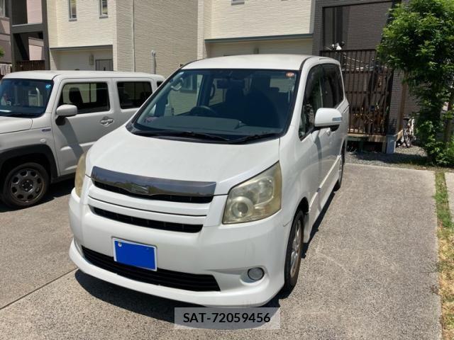 Toyota NOAH 2008-02 8562977-0