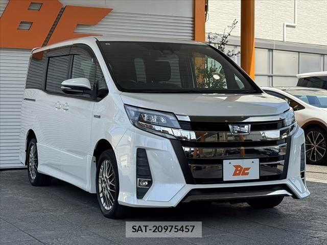 Toyota NOAH 2017-09 8562968-9
