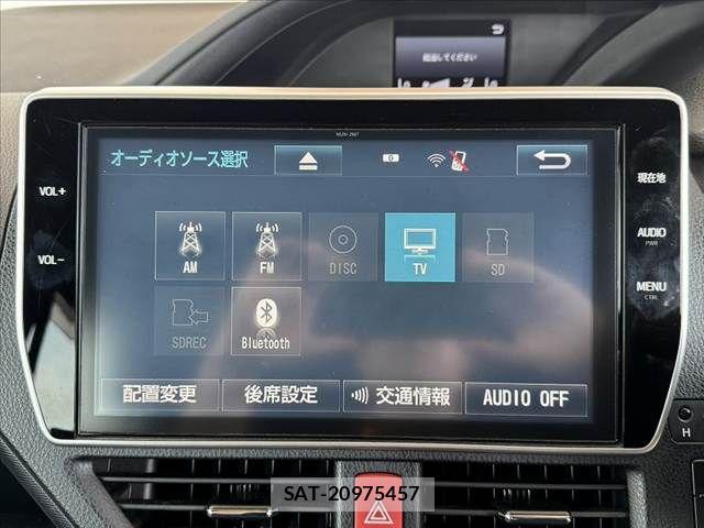 Toyota NOAH 2017-09 8562968-4