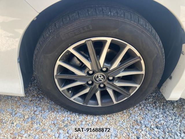 Toyota NOAH 2016-11 8562972-5