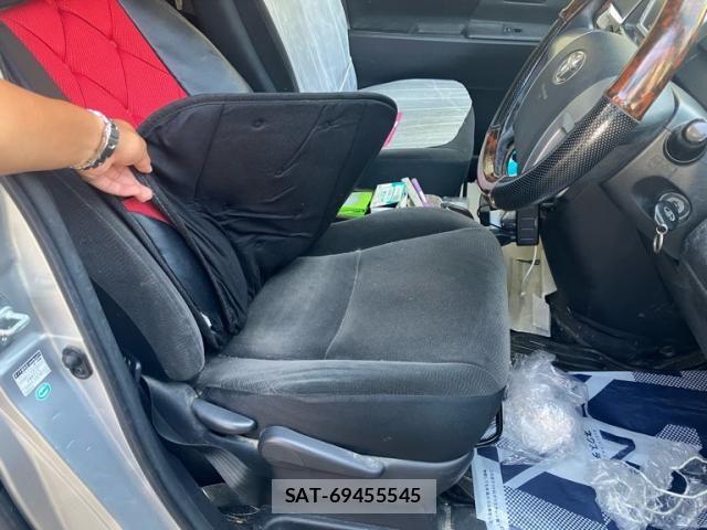 Toyota NOAH 2011-07 8628109-11
