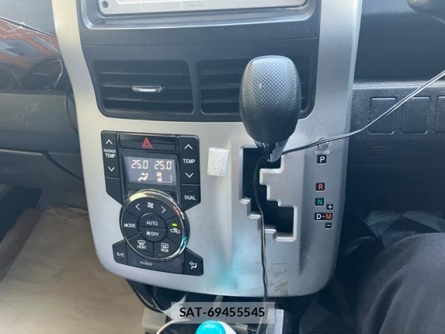 Toyota NOAH 2011-07 8628109-22