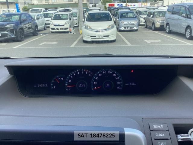 Toyota NOAH 2012-04 8628103-18