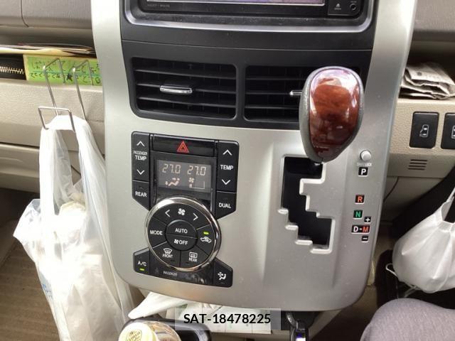 Toyota NOAH 2012-04 8628103-20