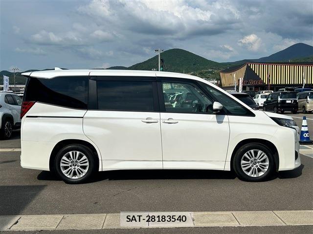 Toyota NOAH 2025-05 8628095-9