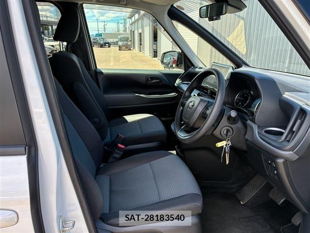 Toyota NOAH 2025-05 8628095-12