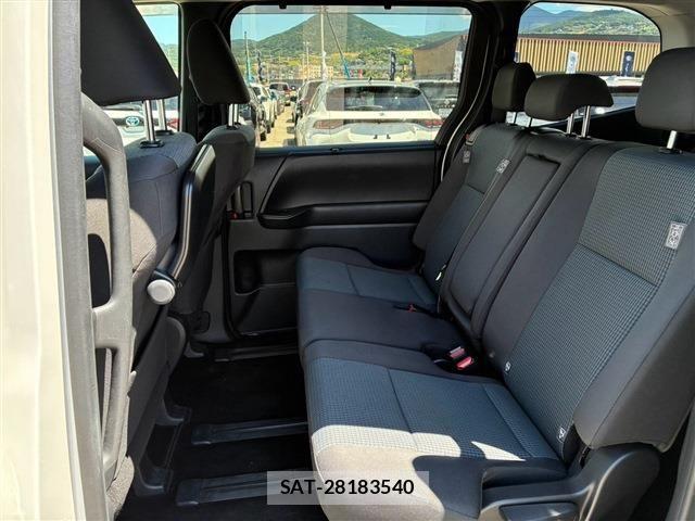 Toyota NOAH 2025-05 8628095-14