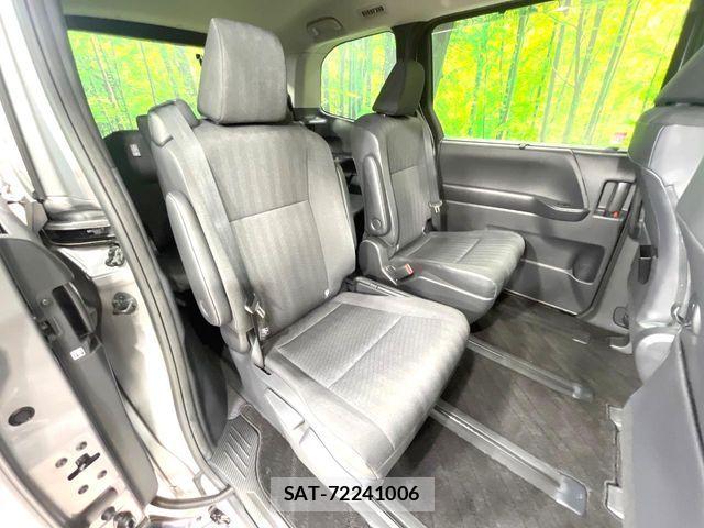 Toyota NOAH 2024-04 8628089-9