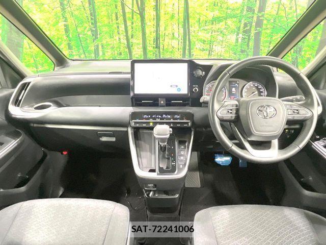 Toyota NOAH 2024-04 8628089-1