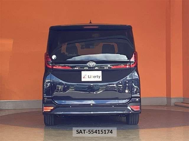 Toyota NOAH 2023-03 8628090-18