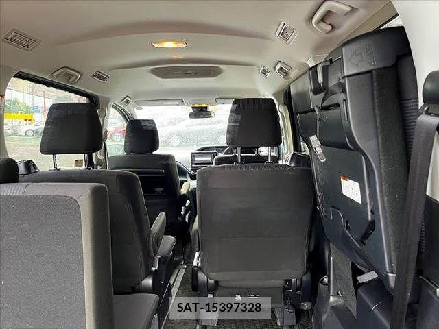 Toyota NOAH 2018-10 8628098-9
