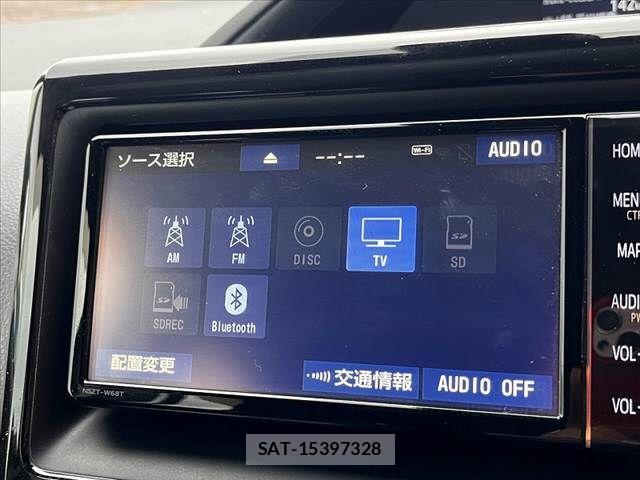 Toyota NOAH 2018-10 8628098-11