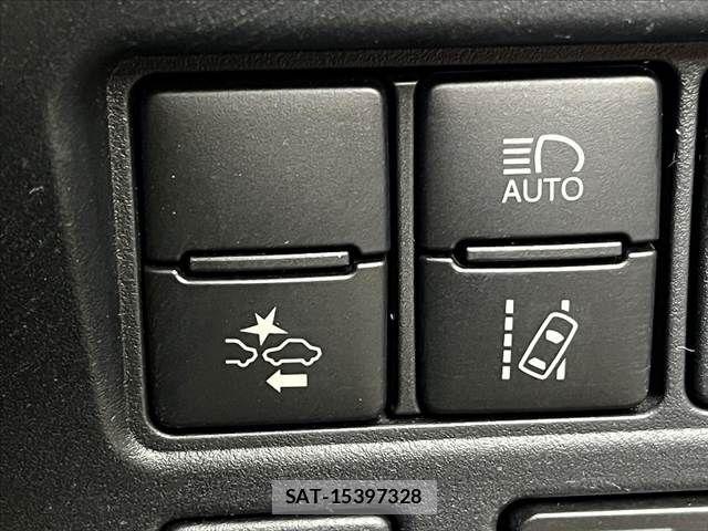 Toyota NOAH 2018-10 8628098-20