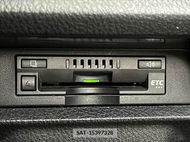 Toyota NOAH 2018-10 8628098-22