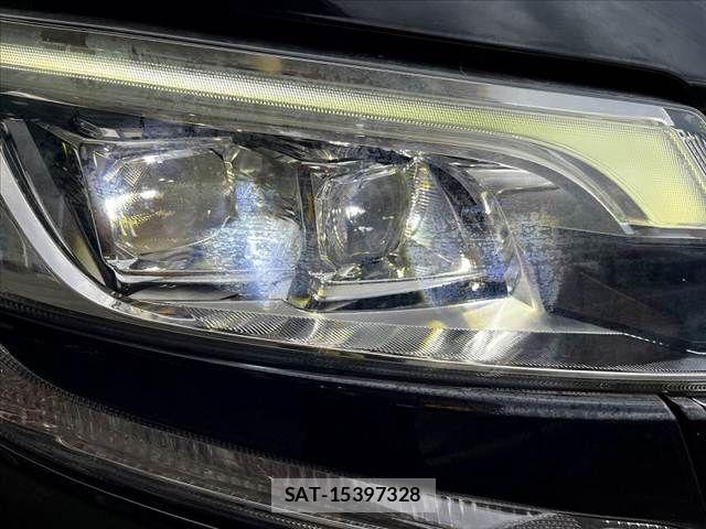 Toyota NOAH 2018-10 8628098-29