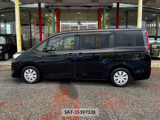 Toyota NOAH 2018-10 8628098-4