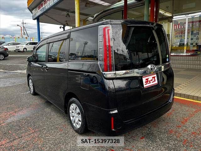 Toyota NOAH 2018-10 8628098-7