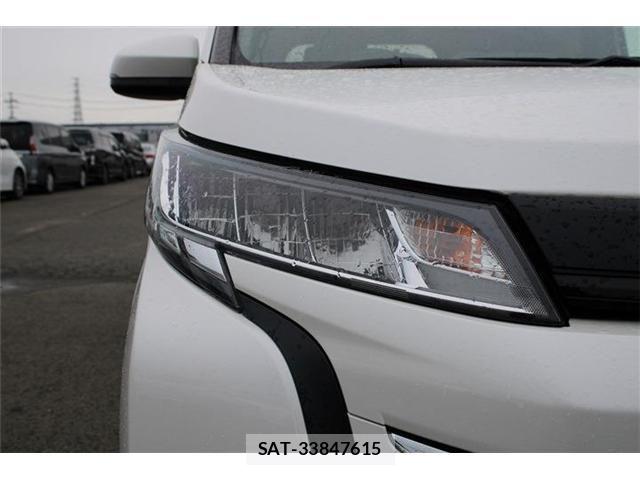 Toyota NOAH 2022-03 8628093-15