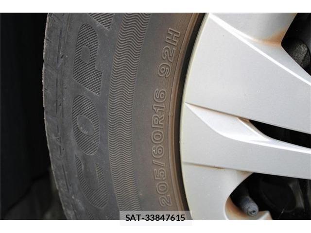 Toyota NOAH 2022-03 8628093-27