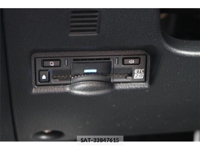 Toyota NOAH 2022-03 8628093-5