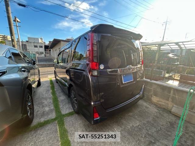 Toyota NOAH 2015-07 8628100-4
