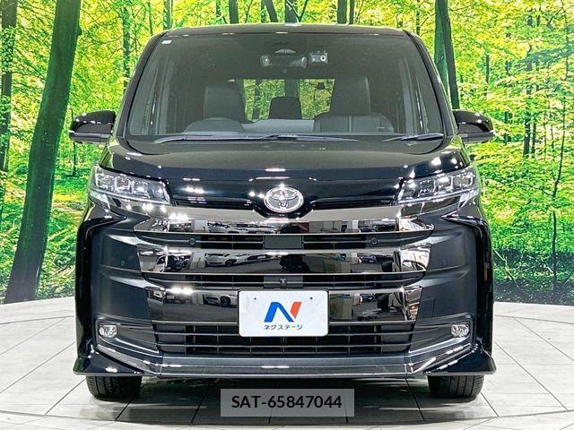 Toyota NOAH 2023-09 8628084-14