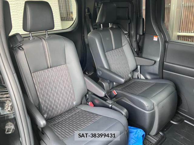 Toyota NOAH 2023-01 8628091-10