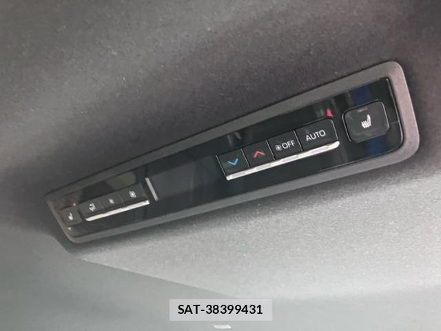 Toyota NOAH 2023-01 8628091-11
