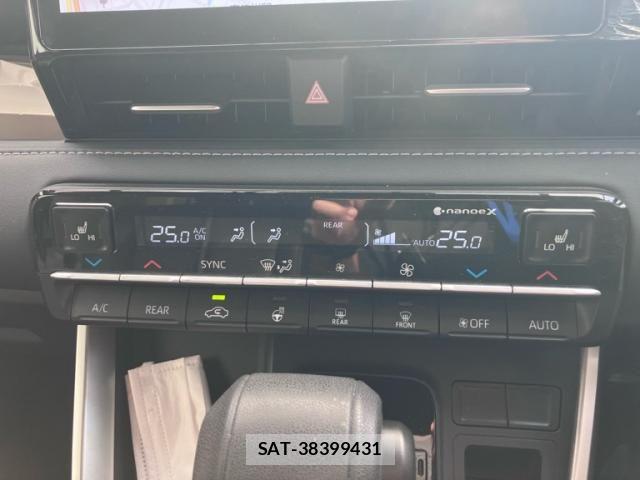 Toyota NOAH 2023-01 8628091-25
