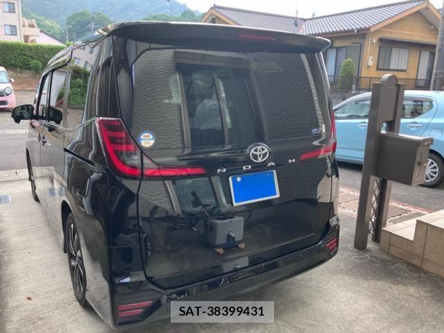 Toyota NOAH 2023-01 8628091-3