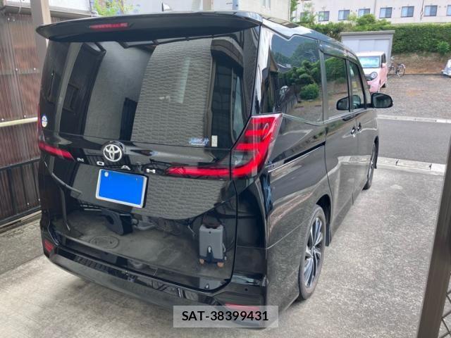 Toyota NOAH 2023-01 8628091-5