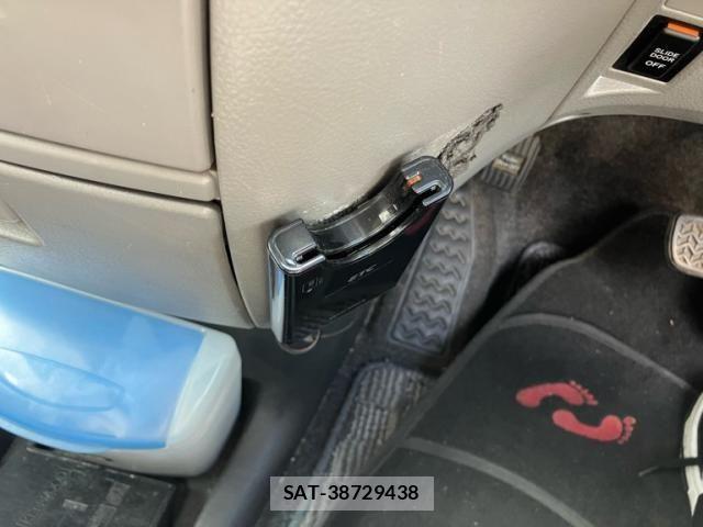 Toyota NOAH 2004-02 8628107-10