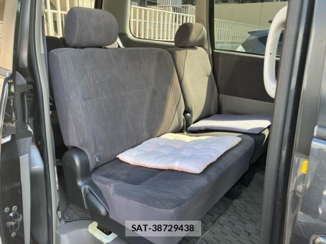 Toyota NOAH 2004-02 8628107-13