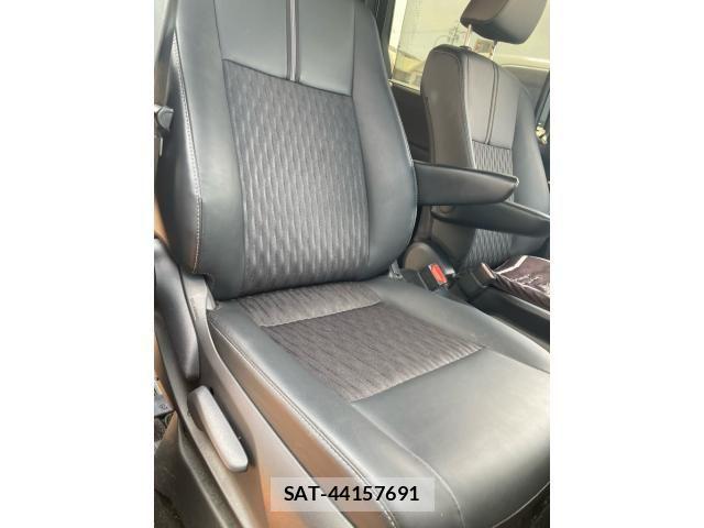 Toyota NOAH 2023-07 8628088-14
