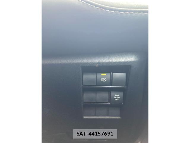Toyota NOAH 2023-07 8628088-19