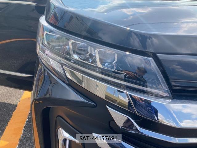 Toyota NOAH 2023-07 8628088-7