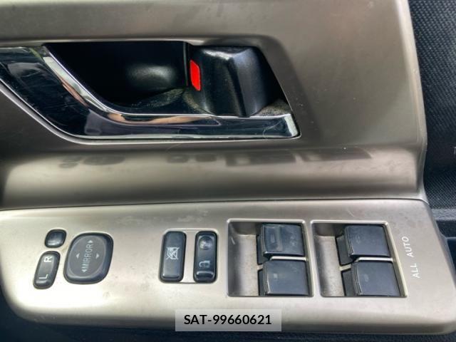 Toyota NOAH 2012-03 8628101-18