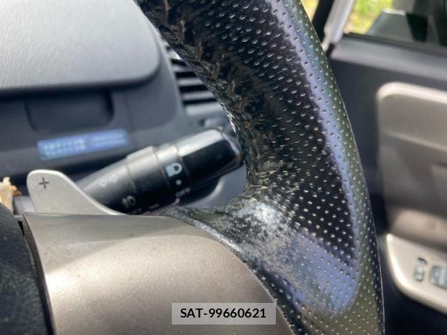 Toyota NOAH 2012-03 8628101-21
