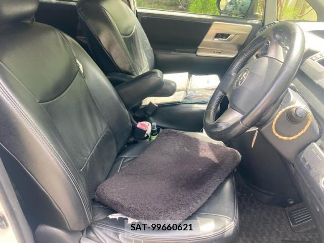 Toyota NOAH 2012-03 8628101-8