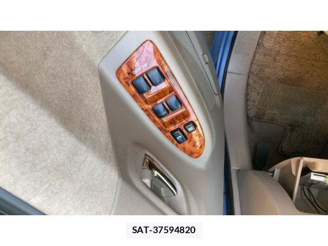 Toyota NOAH 2006-11 8628110-13