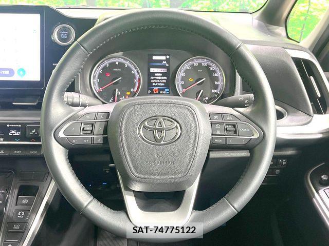 Toyota NOAH 2023-07 8628087-12