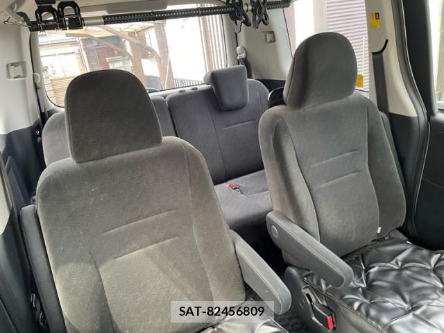 Toyota NOAH 2011-11 8628102-15