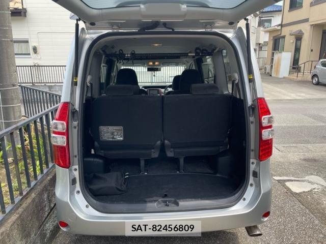 Toyota NOAH 2011-11 8628102-16