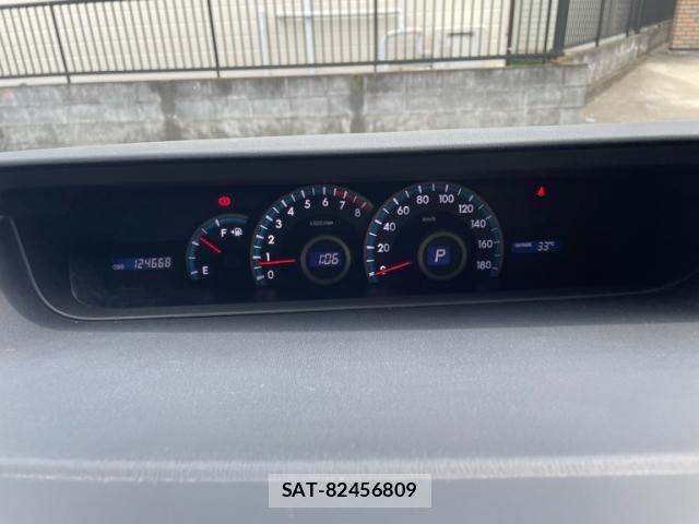 Toyota NOAH 2011-11 8628102-17