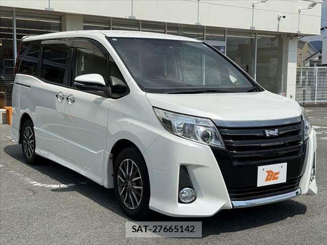Toyota NOAH 2014-06 8628099-9