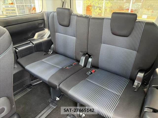 Toyota NOAH 2014-06 8628099-20