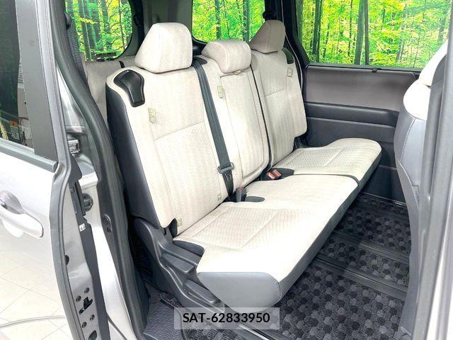 Toyota NOAH 2023-11 8628092-9