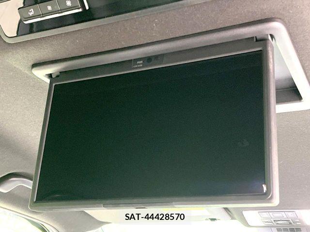 Toyota NOAH 2024-05 8628083-2